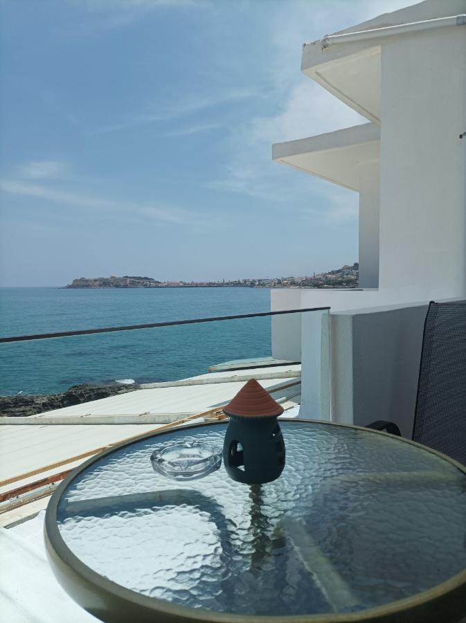 Beachfront Apartment Ретимно Екстериор снимка