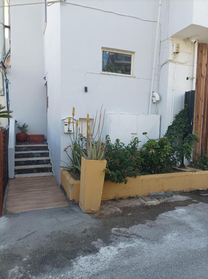 Beachfront Apartment Ретимно Екстериор снимка