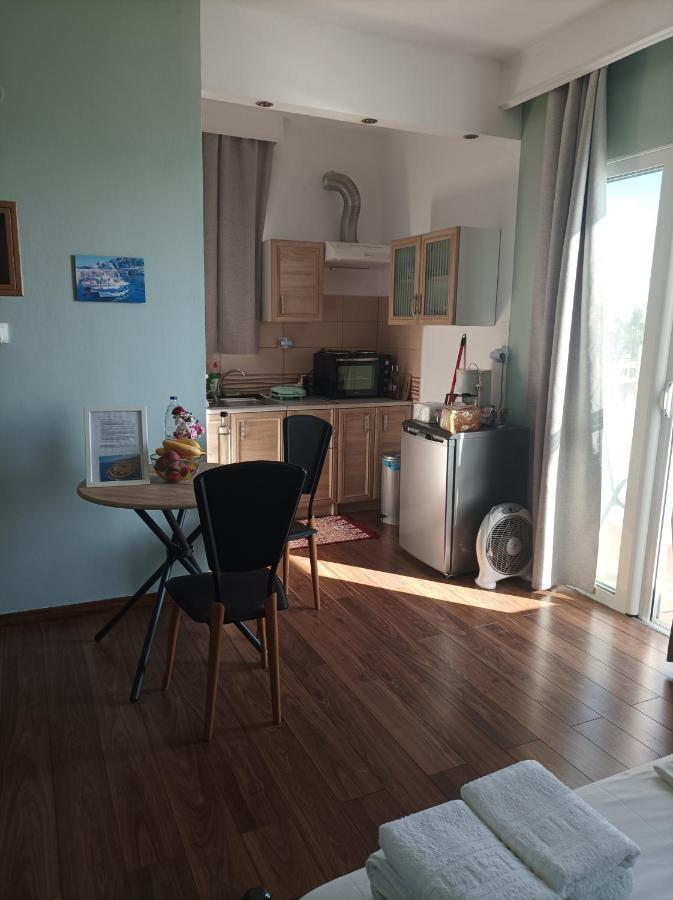 Beachfront Apartment Ретимно Екстериор снимка